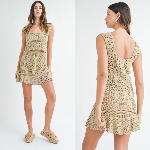 *24 HOUR SALE* Bora Bora Babe Taupe Crochet Crop Top - Picture 5 of 6